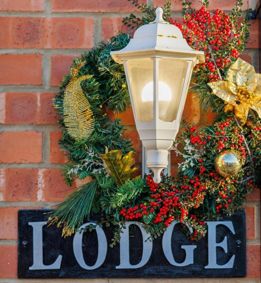 Lincoln Holiday Retreat Lodge With Private Hot Tub Exteriör bild